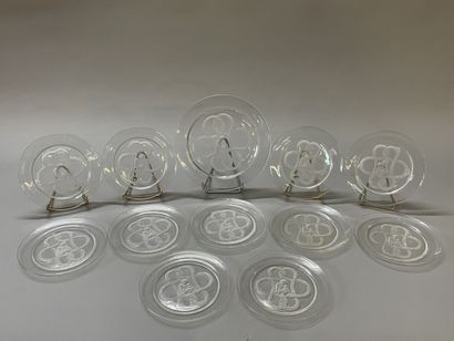 LALIQUE France 
Dessert service with putti...