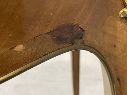 Pedestal table in frieze with four cambered...