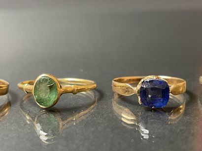 Set of five antique gold rings, set with...