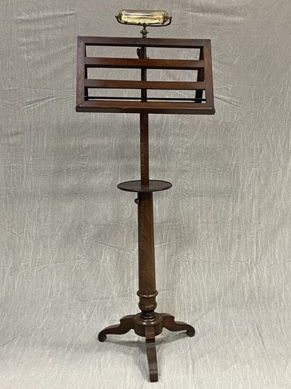Double lectern in mahogany and mahogany veneer,...