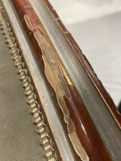 Sofa in wood carved with acanthus, lacquered...
