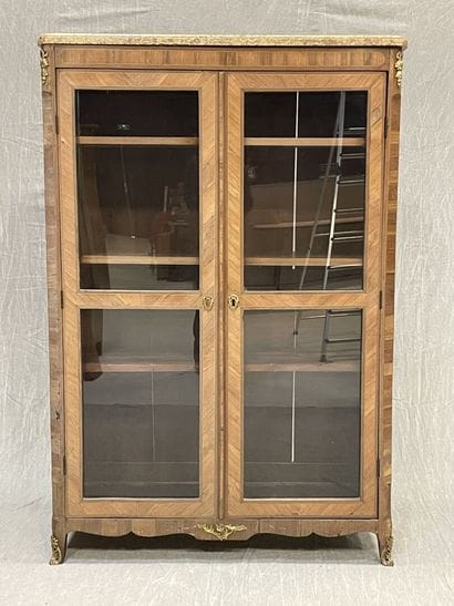 Pair of bookcases in rosewood and satinwood,...