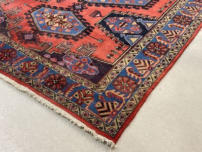 Grand tapis turque en laine
320 x 210 cm....