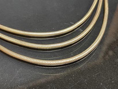 Collier cascade à trois rangs de chaines...