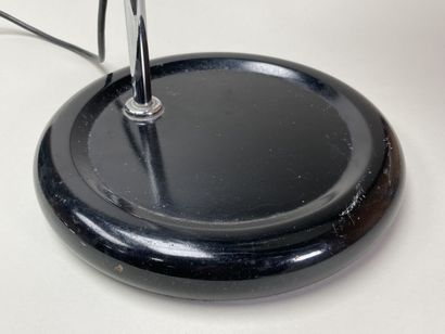 GUZZINI 
Lampe en plastique et métal. 
H....