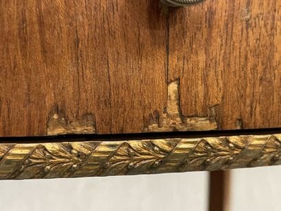 Pedestal table in frieze and marble top with...