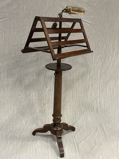 Double lectern in mahogany and mahogany veneer,...