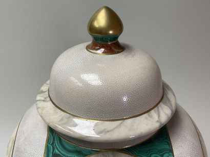 Grande potiche en céramique italienne XX°...
