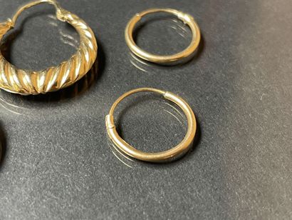 Three pairs of rings in gold 750°/00
D: 14...