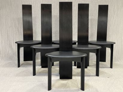 TRANEKAER DENMARK: 
Suite de six chaises...