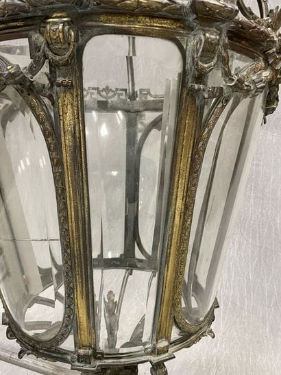 Important lantern in bronze and glass with...
