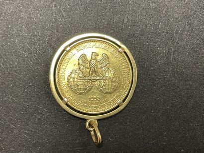 Médaille en or 900%°, Pétain 1958 montée...