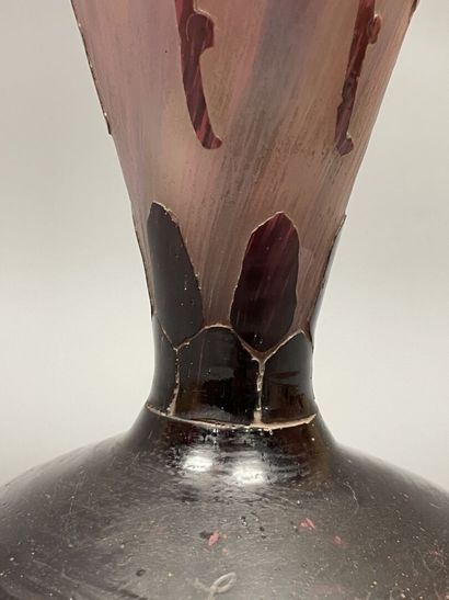 Le Verre Français
Grand vase sur piedouche...