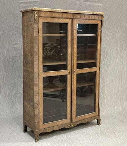 Pair of bookcases in rosewood and satinwood,...