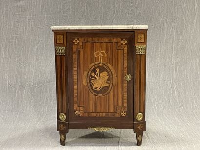 Frieze and marquetry of music attributes...