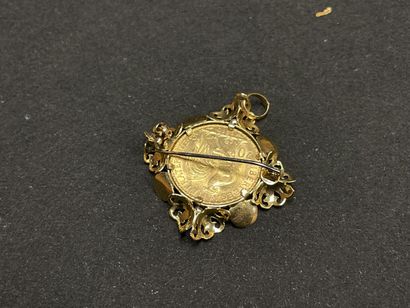Broche pendentif en or avec pièce 20F or
Or...