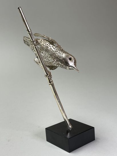 CHRISTOFLE
Statuette en métal argenté ajouré,...