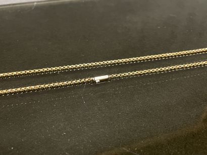 Chaine en or maille ronde.
Or 750°/00.
L:...