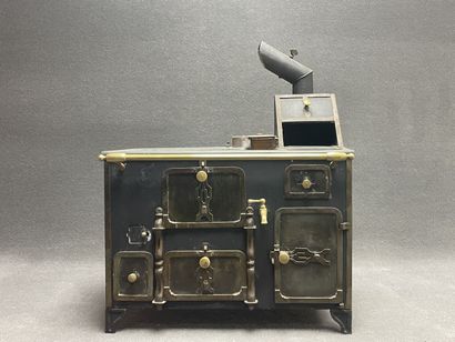 Cuisinière de poupée complète avec sa batterie...