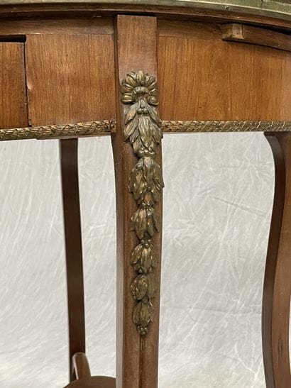 Pedestal table in frieze and marble top with...