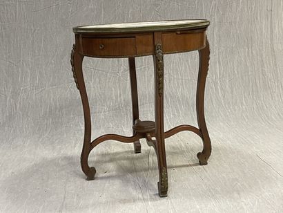 Pedestal table in frieze and marble top with...