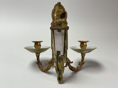 Suite de quatre appliques en bronze doré...