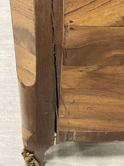 Pair of bookcases in rosewood and satinwood,...