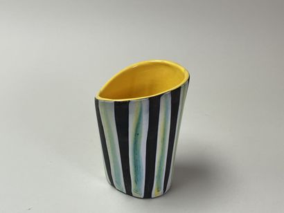 Roger CAPRON (1922-2006) - Vase pincé à rayures...
