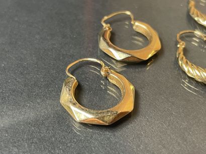 Three pairs of rings in gold 750°/00
D: 14...