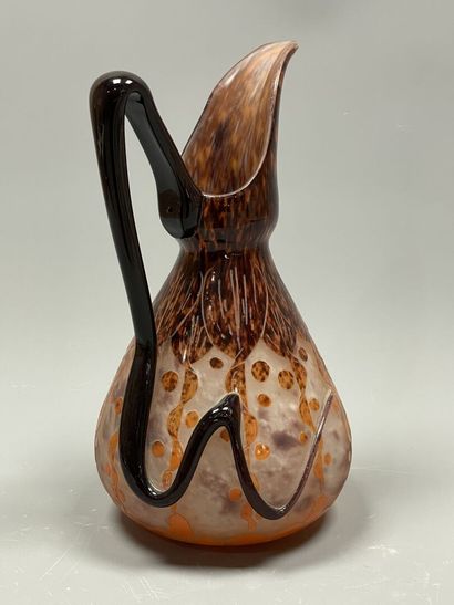 Le Verre Français
Grand pichet en verre marbré...