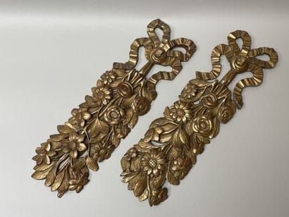 Pair of carved and gilded decorative woodwork.
Regency...