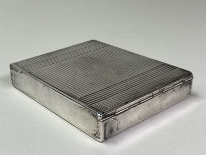 CARTIER Paris - 
Etui en argent 
Argent 925°/00
Signé...