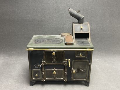 Cuisinière de poupée complète avec sa batterie...