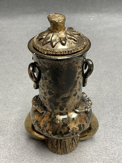 René BLUET (XXe)
Vase couvert anthropomorphe...