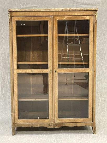 Pair of bookcases in rosewood and satinwood,...