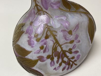 LEGRAS.
Large vase with long neck in multi-layered...