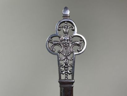Hâtelet, ou pique à brochette en argent à...