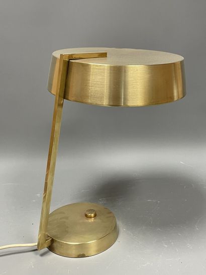Lampe de bureau en laiton. 
Design italien...