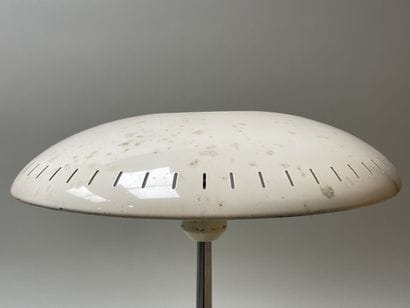 PHILIPS et Christian Louis Kalff. 
lampe...
