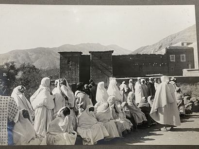 Lot de photographies du Maroc. Années 1920
36...