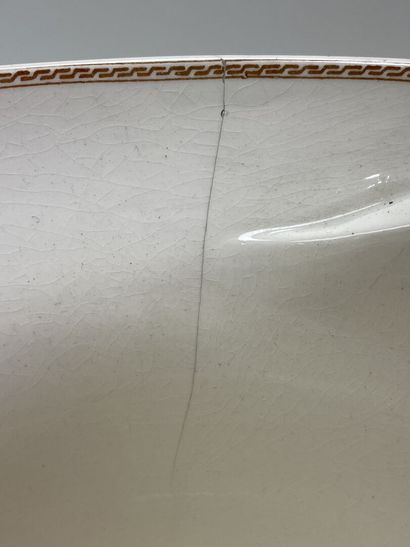 Table de toilette de poupée en pitchpin avec...