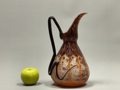 Le Verre Français
Grand pichet en verre marbré...