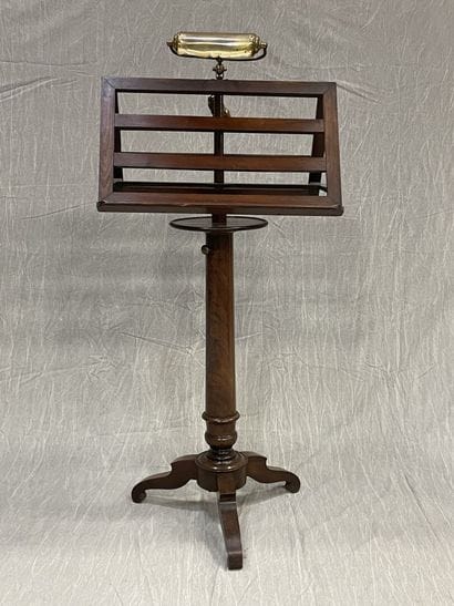 Double lectern in mahogany and mahogany veneer,...