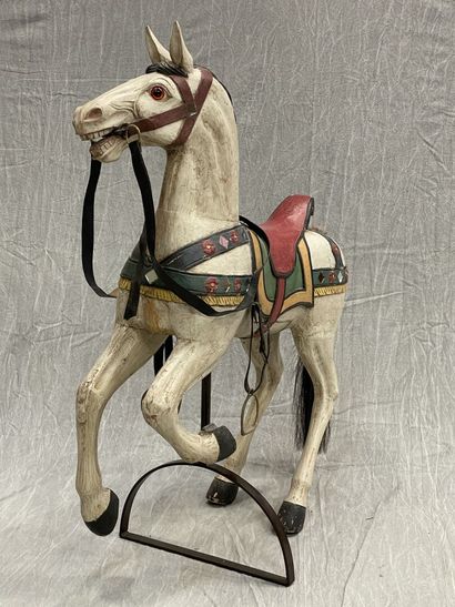 Cheval de manège en bois sculpté et laqué,...