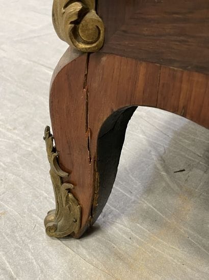 Semainier inlaid with flowers and cubes in...