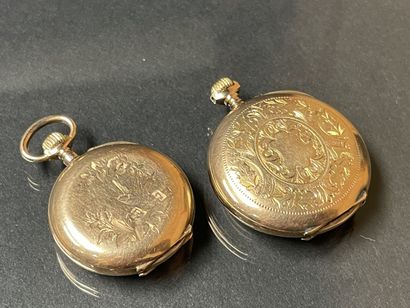 Two gold collar watches, one without a clasp.
D:...