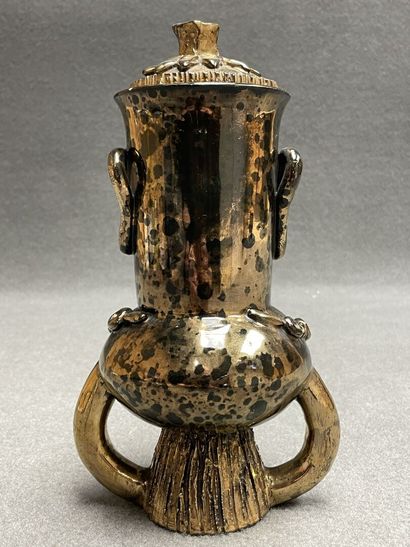 René BLUET (XXe)
Vase couvert anthropomorphe...