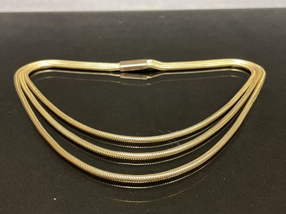 Collier cascade à trois rangs de chaines...