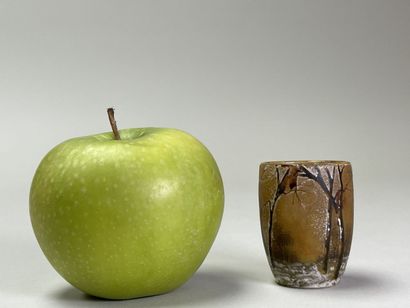 DAUM Nancy.
Miniature vase in orange marmorated...