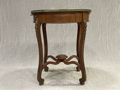 Pedestal table in frieze and marble top with...